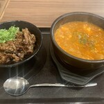 カルビ丼とスン豆腐専門店 韓丼 - 