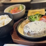 鶏と鉄板焼 宮本 - ランチ　チーズフォンデュ風生ハンバーグステーキ定食