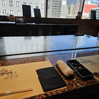ステーキハウス神楽 三宮店 - カウンター席