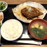 Tsuru Kame Shokudou - メカジキハーモニカ煮定食（税込1100円）