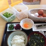 ひまわり農園 - たまごかけごはん350円