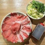 アグー黒豚&和牛しゃぶしゃぶ専門店 沖縄しゃぶしゃぶ もとぶ美ら海店 - 