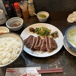 牛たん炭焼き 利久 - 