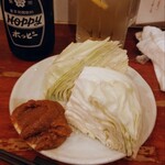 Motsuyaki Sanchou - 味噌キャベツ250円