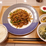 京熹 - 青椒肉絲　850円