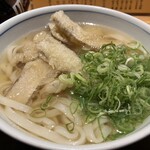 釜喜利うどん - ゴボウ天うどん。税込693円（2023年10月現在）、660円から33円値上げしています。