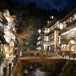 能登屋旅館 - 夜の銀山温泉