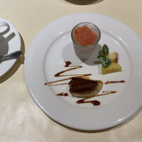 マンジャーモ - 