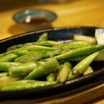 ひら山 - アスパラ油炒め。通常はアスパラバターですが、わがままにバター抜きもかのうです。