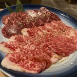 ホルモン焼肉酒場 牛ぎゅう - 