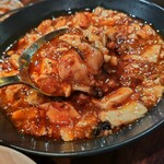 煮込みDining Choi.s - 牡蠣入麻婆豆腐1,600円