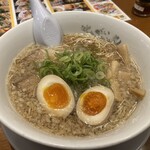 Agaiyan Sei Ommoru Tsuyama Ten - 鶏ガラ醤油ラーメン