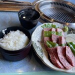 牛匠おがた - もちろん定食です