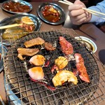 伊勢屋本店 - 七輪炭火焼き