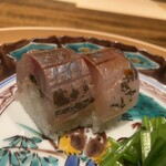 温石 - アジの巻物