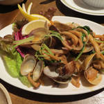 うまいもんや こむ - 浅利バター炒め