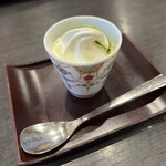 うなぎ割烹 みかわ三水亭 - デザート付きはミニ抹茶ミックスソフト