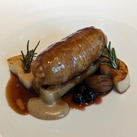 オーベルジュ・ド・リル ナゴヤ - 松阪豚バラ肉のソッシソン風 ローズマリーの香り レバーの香るパンペルデュ 蓮根と栗のソテー 茸のピューレ添え