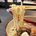 喜納商店 - 麺リフトアップ