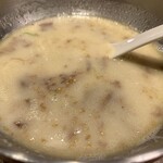 焼肉問屋くに家 - 【コムタンスープ】クリーミーで旨味が溶け込んでる。