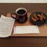 オニヴァのきもち - ●India　480円

珈琲を注文したらIndiaの説明書きとお茶菓子と共に出てきた