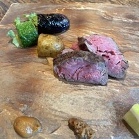 春秋ユラリ 恵比寿 -  春秋ユラリ 恵比寿 -