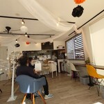 オニヴァのきもち - 店内　入口から正面