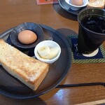 リーフグリーン - アイスコーヒー、バタートーストモーニング