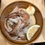 対馬のどぐろとイカ活き造り 博多 魚蔵 - 