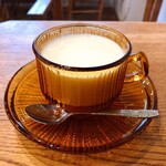 CAFE&SHOP ISANA - ミルク