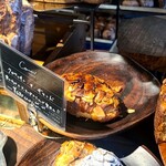 Comme’N TOKYO - 香ばしいアーモンドが、ついているクロワッサン