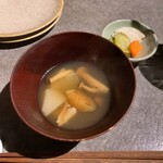Yakitori Saka Saka - 先付：田舎汁。