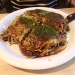 Okonomiyaki Teppanyaki Fuwa - 広島お好み焼き（肉玉そば入り）