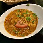 Indian Street Food & Bar GOND - 辛いチキンの挽肉カレー