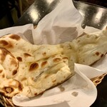 Indian Street Food & Bar GOND - ナン