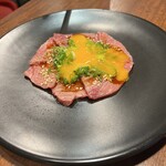 Kogida Nijuukyuu - 米沢牛炙りユッケ