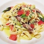 エノテカノリーオ - マグロほほ肉とアスパラ フレッシュトマトのタリアテッレ