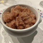 ル・ピックアシエット - 下にアールグレイとオレンジのプリン、お腹いっぱいでも軽く食べれた、甘いのが苦手な人の評価が特に高い