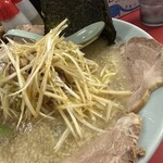 Ramen Shoppu - ネギチャーシュー麺（UP）