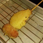 はなまる串カツ製作所 - 玉ねぎウィンナー