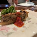 Ｂａｒ町田 - 見た目とは裏腹のサクフワキッシュ、味の濃淡がハッキリしててお酒によく合います