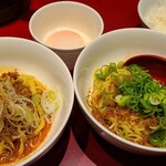 くにまつ＋武蔵坊 - くにまつ【胡麻タレ】《ハーフ》+武蔵坊【醤油タレ《ハーフ》(税込1,150円)
            ①くにまつ【胡麻タレ】《ハーフ》②武蔵坊【醤油タレ《(ハーフ》③温玉④白ご飯(小)《小～大まで選べます》