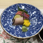 Kyou To Sushi Momonoki - 