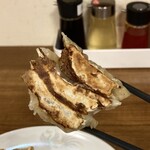 中華街 - 餃子トリプルリフト！
            はまん様、採点をお願いします