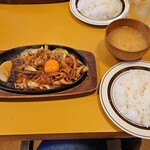 キッチン さん太 - 豚肉スタミナ定食