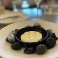 ベージュ アラン・デュカス 東京 - 