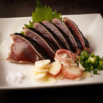 Straw-grilled specially selected bonito from Shizuoka Prefecture