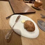 ホテル 四季の館 箱根芦ノ湖 - 3種類のパン食べ放題。レベルの高い焼きたてパン。