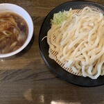 麦屋 - 肉汁うどん大盛り