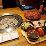 Yakiniku Gyuu Sandou - 